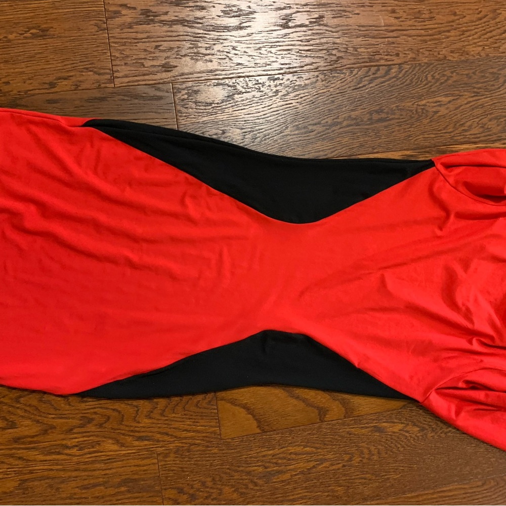 Dress - Picture 1 of 3